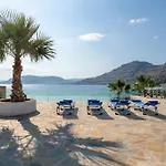 Arte Suites Pefki