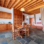 Arte Suites Pefki
